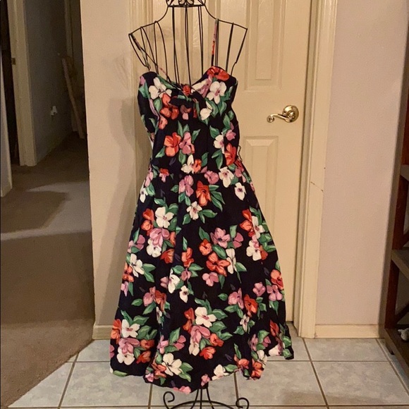 Floral Print Black Summer Dress Sz 11 - Picture 3 of 8